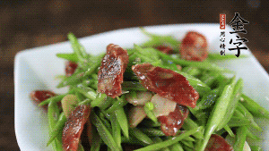 出鍋前加適量鹽即可。