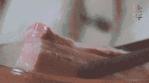 咸肉取出，切片備用。