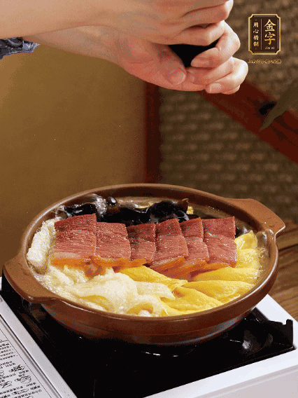 加水沒過食材，煮15-20分鐘